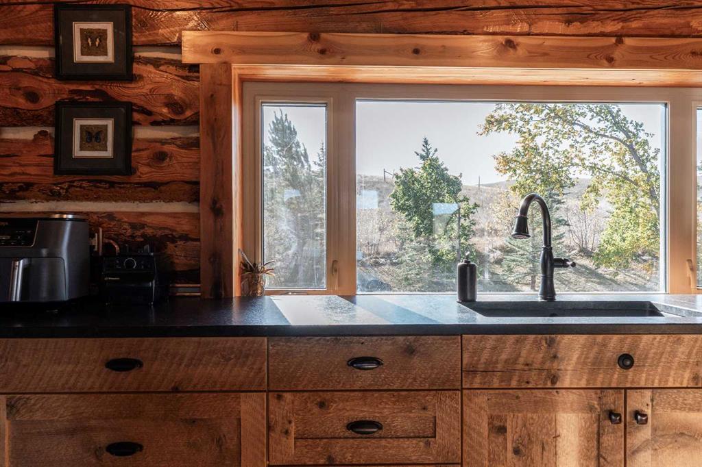 Picture for 104103 Range Rd 20-1A   https://www.cirrealty.ca/reb/ldar/2/A2246042_26.jpg