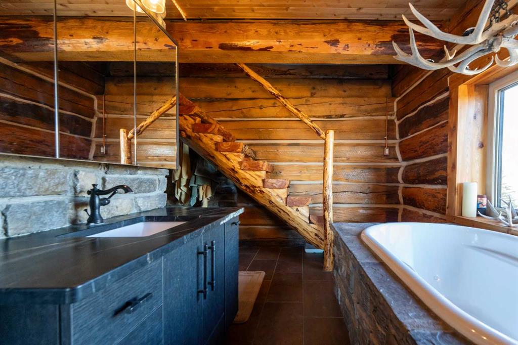 Picture for 104103 Range Rd 20-1A   https://www.cirrealty.ca/reb/ldar/2/A2246042_35.jpg