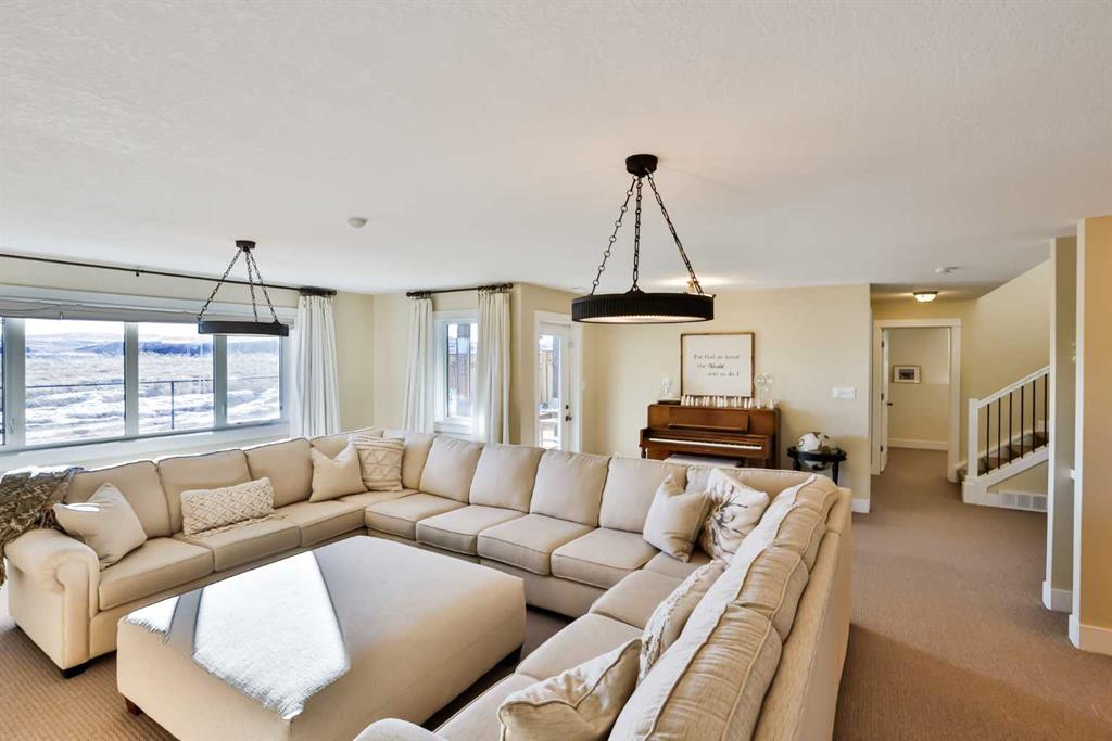 Picture for 804 Fairway Boulevard  https://www.cirrealty.ca/reb/ldar/2/A2259592_18.jpg