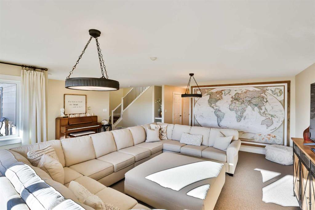 Picture for 804 Fairway Boulevard  https://www.cirrealty.ca/reb/ldar/2/A2259592_19.jpg