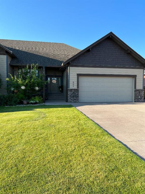 Picture for 804 Fairway Boulevard  https://www.cirrealty.ca/reb/ldar/2/A2259592_2.jpg