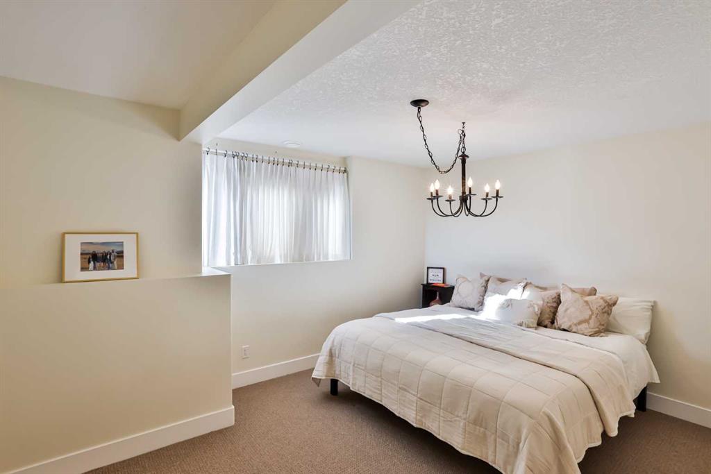 Picture for 804 Fairway Boulevard  https://www.cirrealty.ca/reb/ldar/2/A2259592_21.jpg