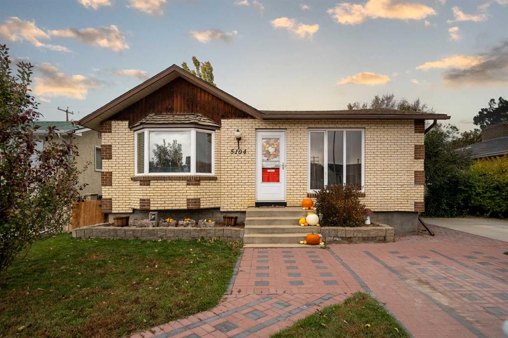 Picture for 5104 2 Street 