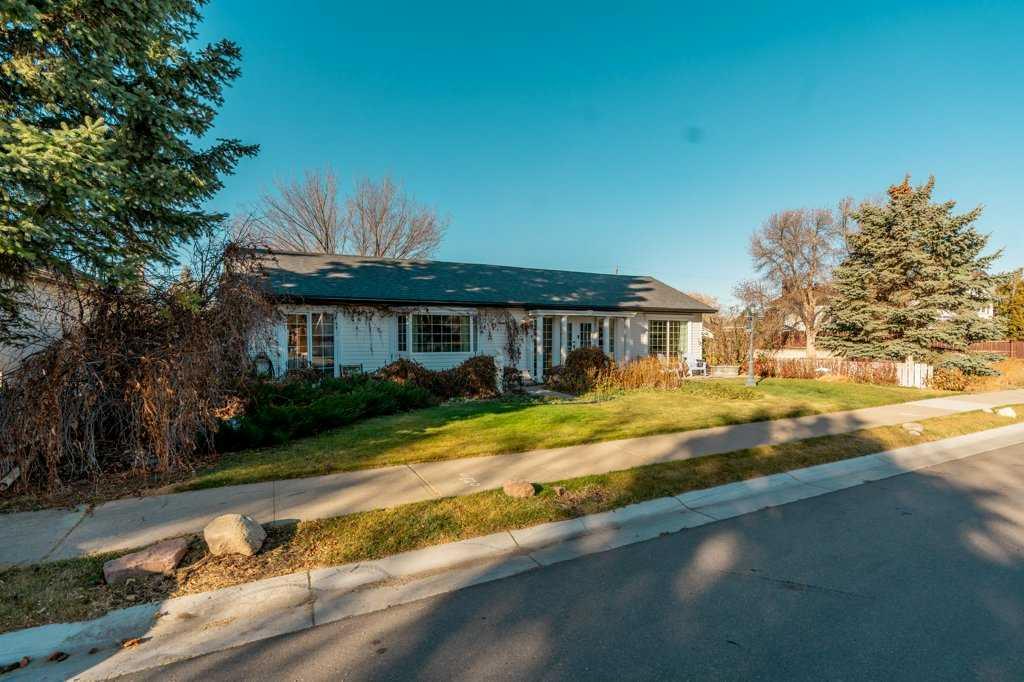 Picture for 1006 9 Street N