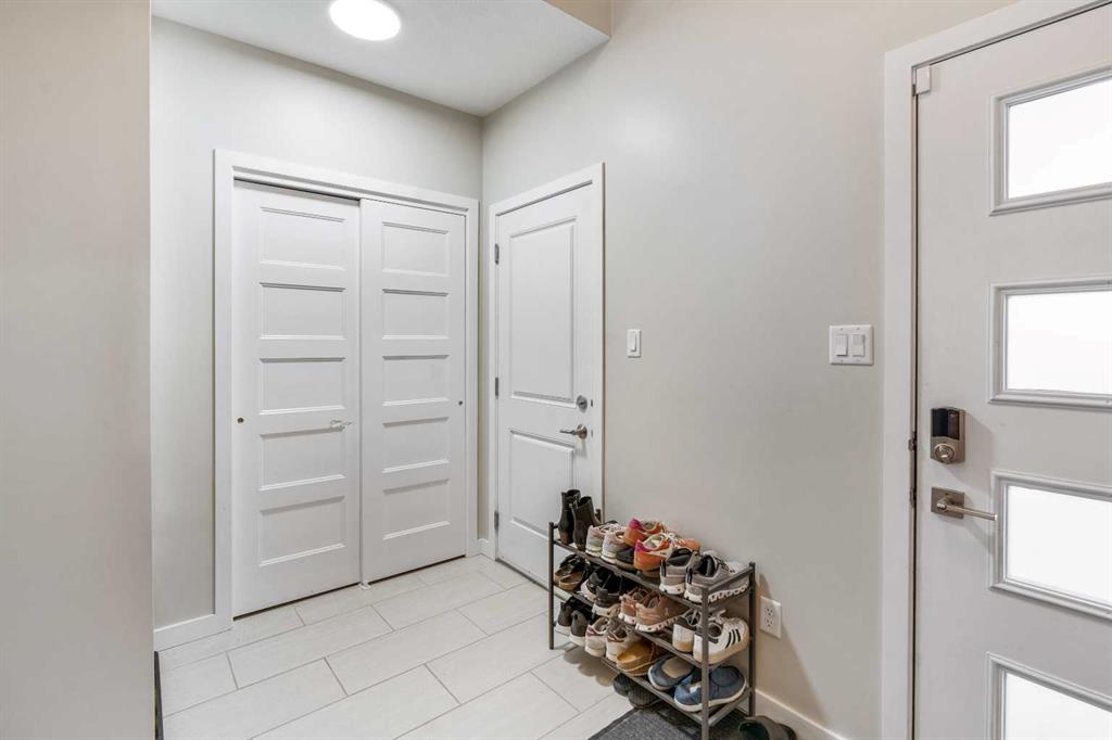 Picture for 225 Lasalle Terrace W