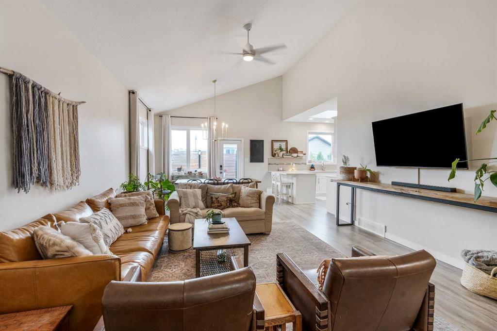 Picture for 225 Lasalle Terrace W