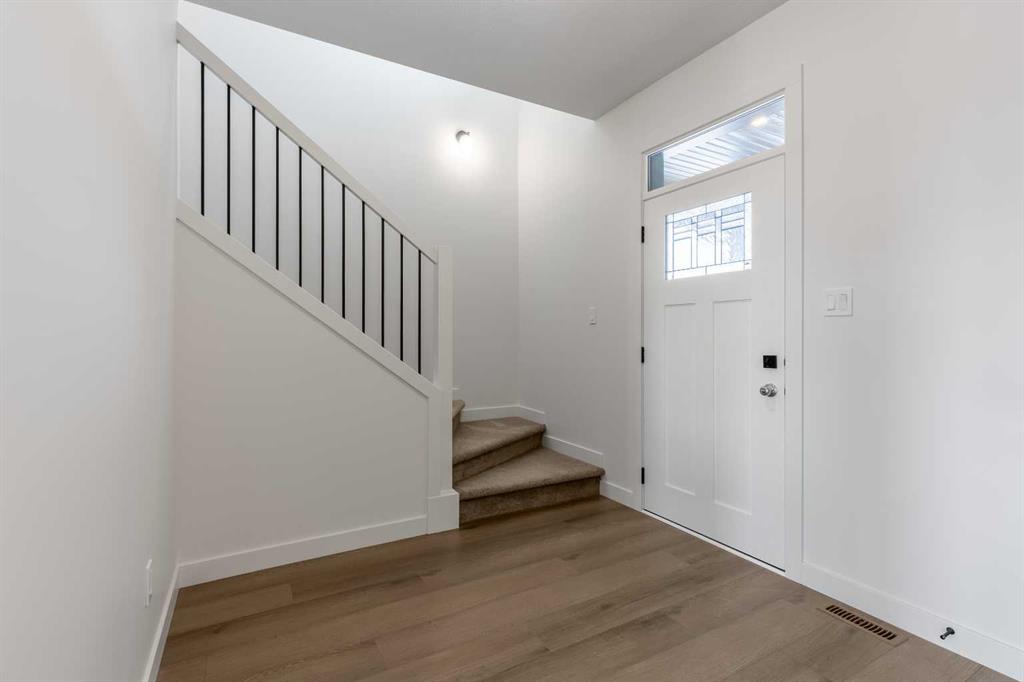 Picture for 346 Canyon Meadows Road W