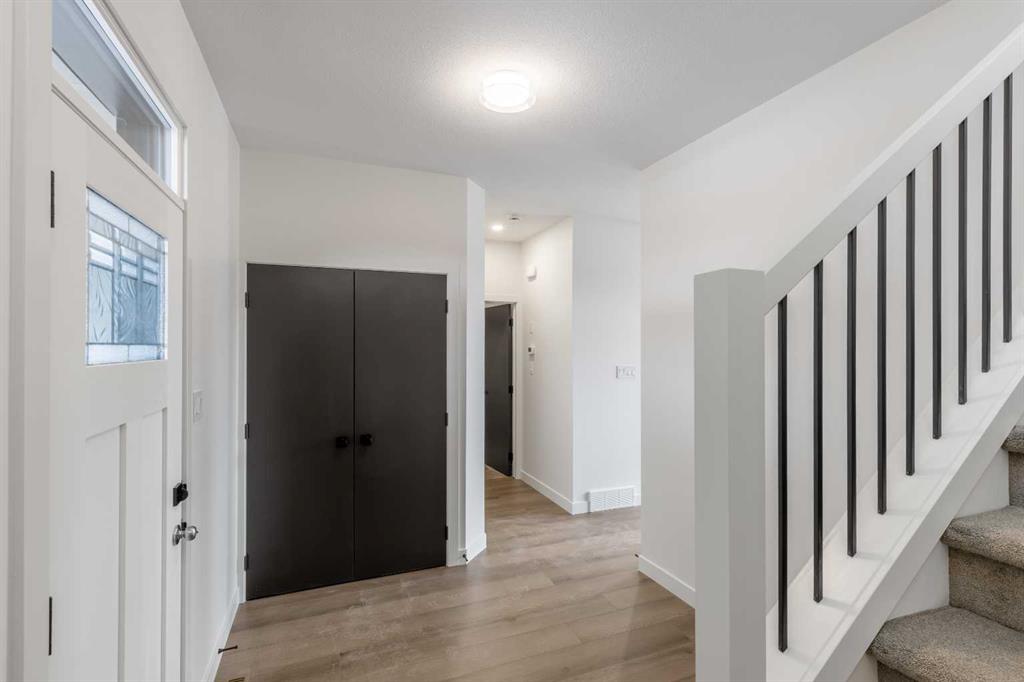 Picture for 346 Canyon Meadows Road W