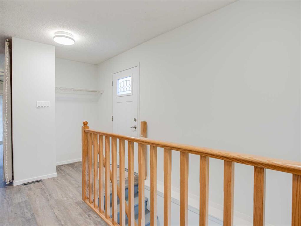 Picture for 1606 St George Road N