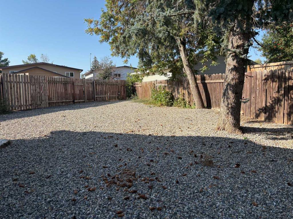 Picture for 40 Cayuga Crescent W