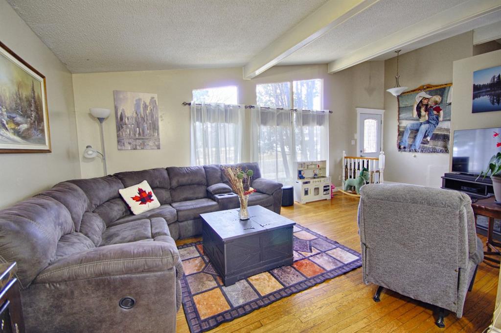 Picture for 2418 20 Street N