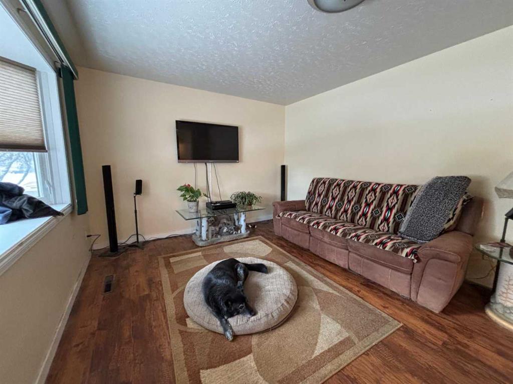 Picture for 2407 5 Avenue N