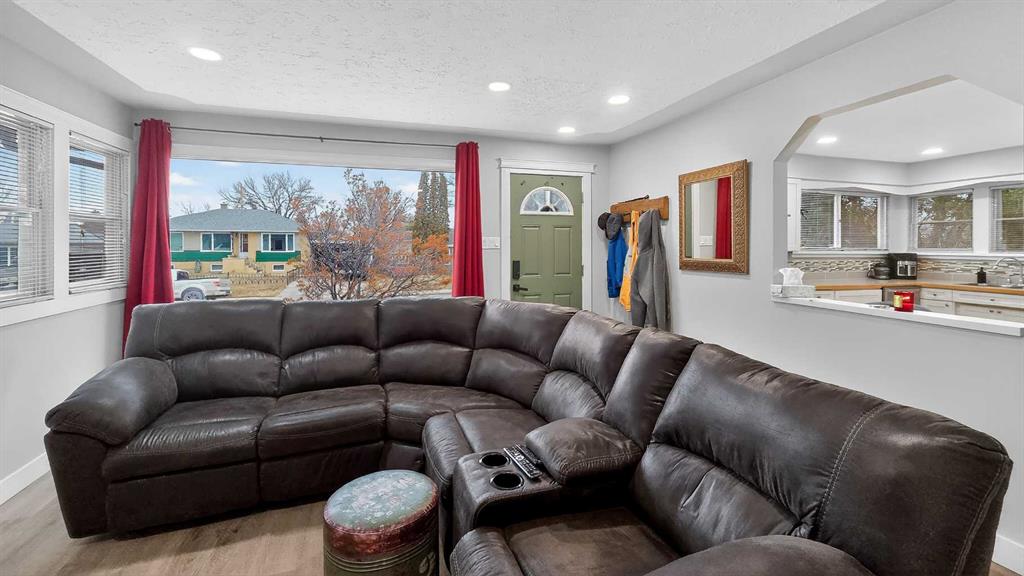 Picture for 1822 8 Avenue N