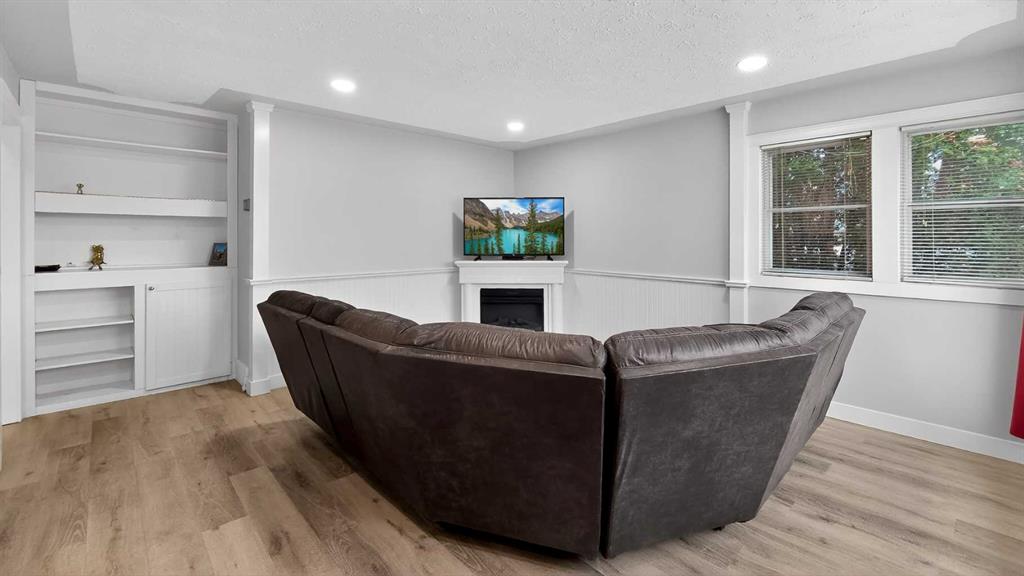 Picture for 1822 8 Avenue N