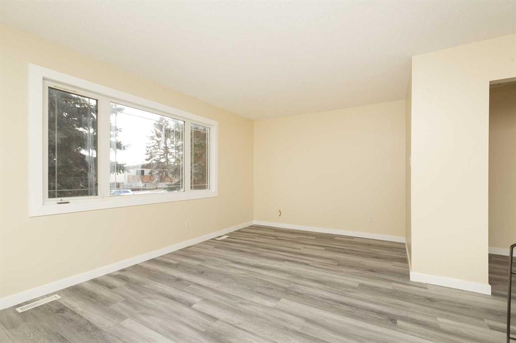 Picture for 3, 2402 23 Street N