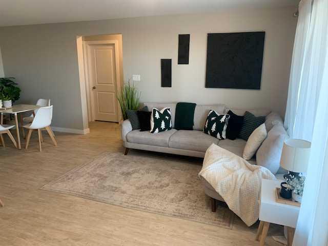 Picture for 355 Skeena Crescent W