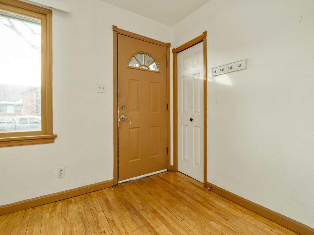 Picture for 1909 10 Avenue S