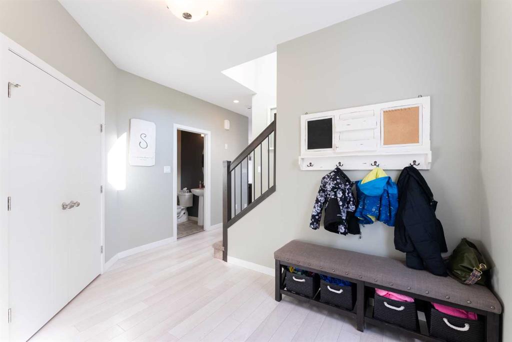 Picture for 135 Riverhurst Cove W