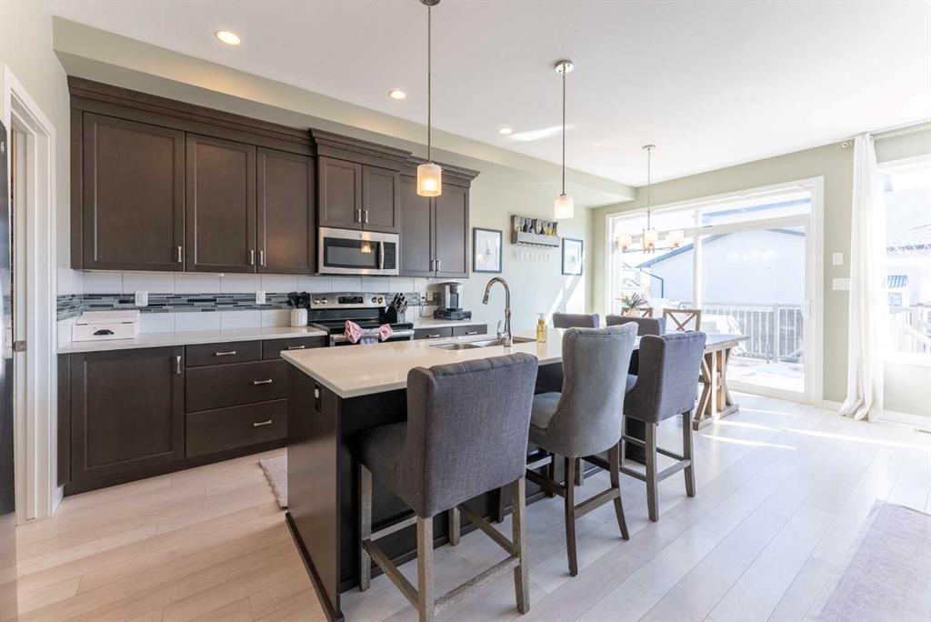 Picture for 135 Riverhurst Cove W