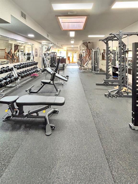 Picture for 136 49 Avenue W