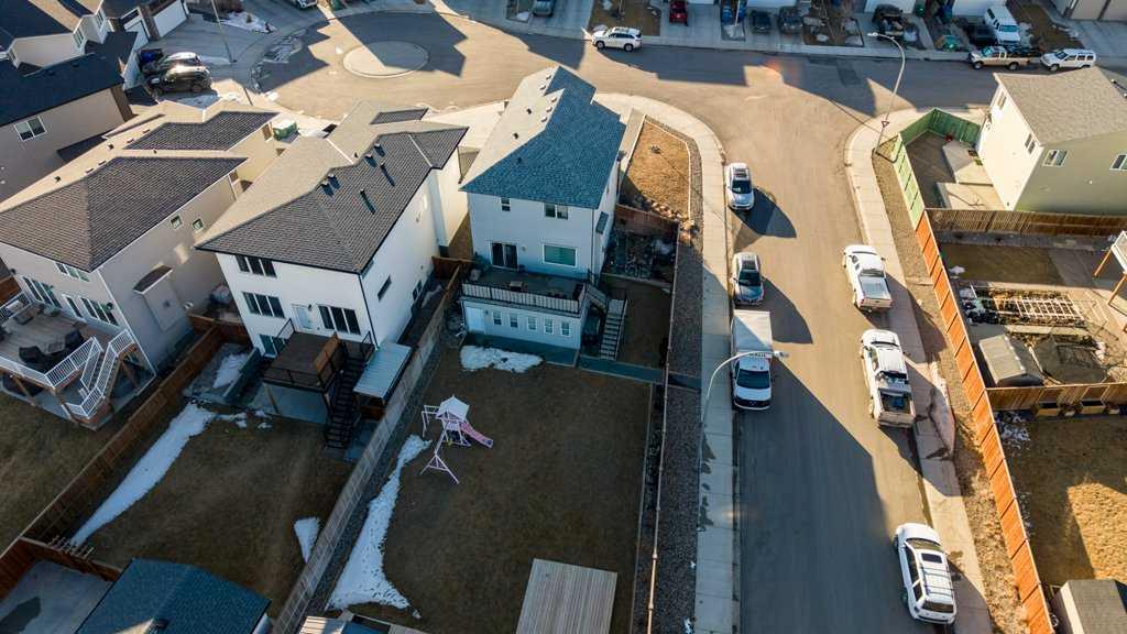 Picture for 502 Bluebell Lane W