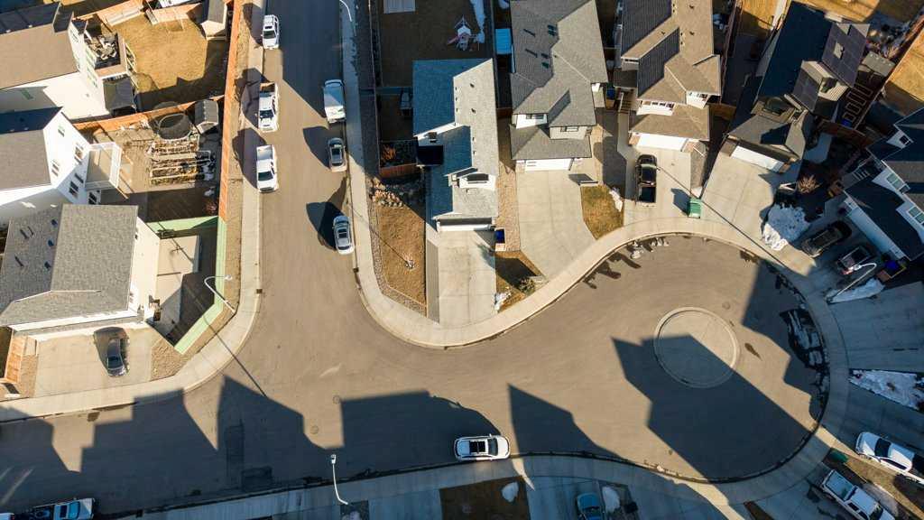 Picture for 502 Bluebell Lane W