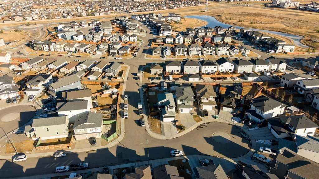 Picture for 502 Bluebell Lane W