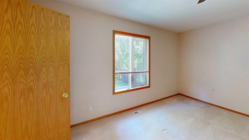 Picture for 7 Mt Alderson Place W