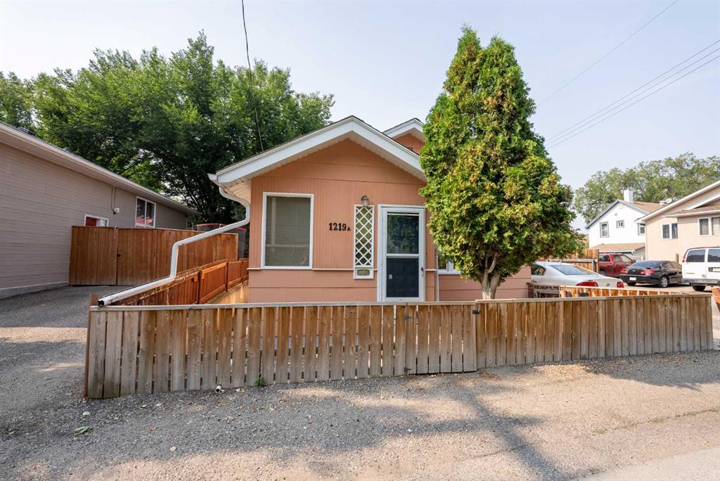 Picture for 1221 (1219A) 4 Avenue S