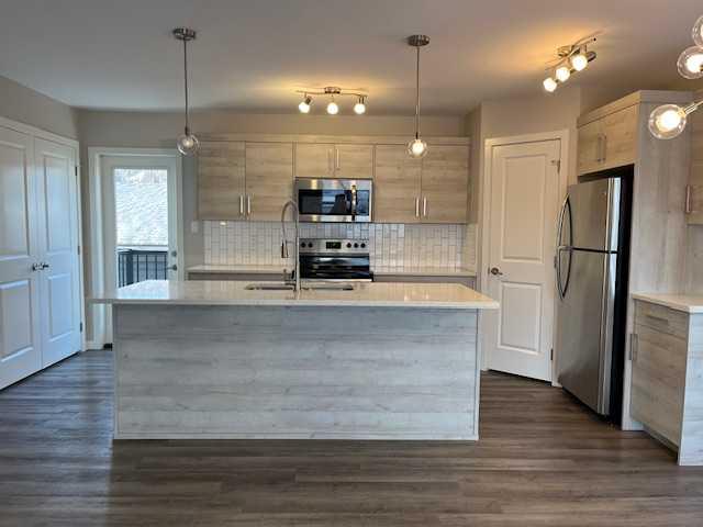 Picture for 222 Sunridge Road W