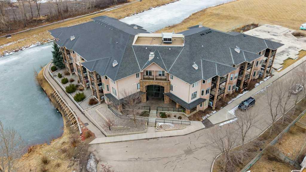 Picture for 102, 500 7 Street  NW