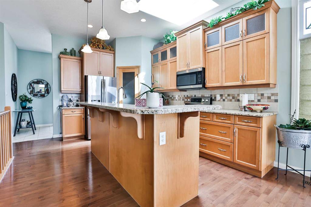 Picture for 9, 140 Fairmont Road S