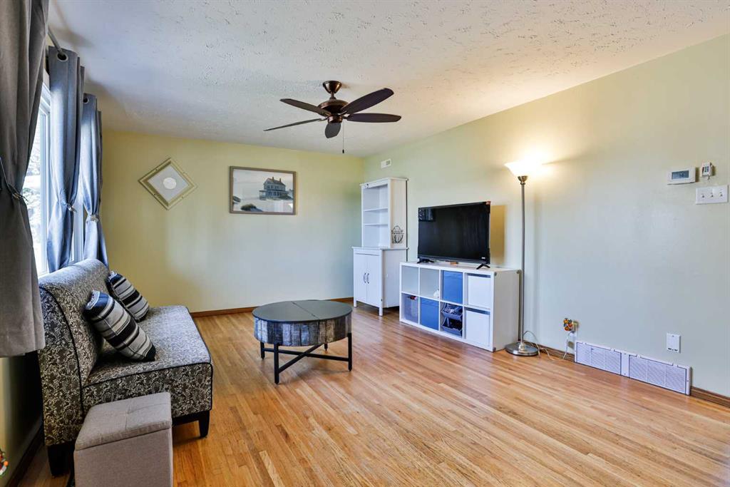 Picture for 2124 6A Avenue N