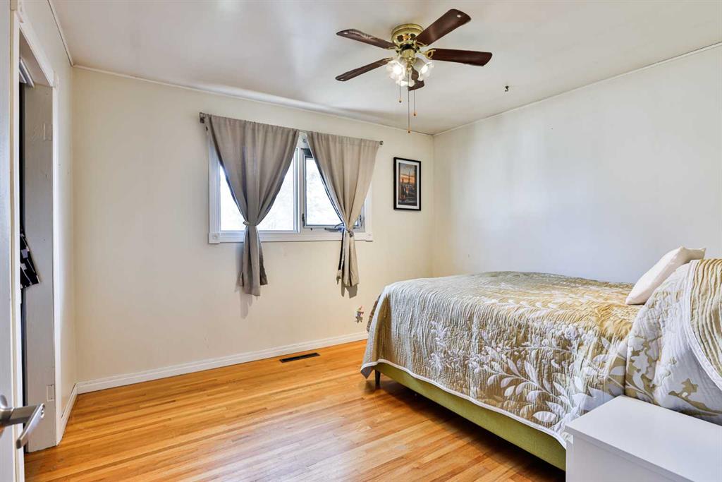 Picture for 2124 6A Avenue N