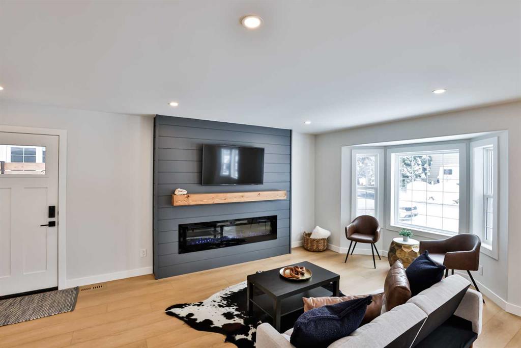Picture for 330 Wascana Crescent SE
