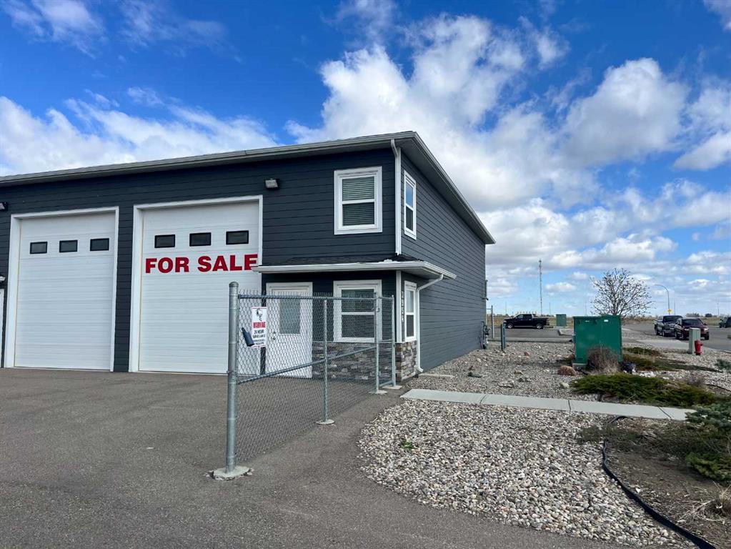 Picture for 5, 3954 30 Street N