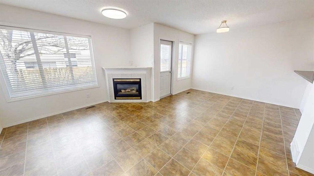 Picture for 3, 545 Highlands Boulevard W