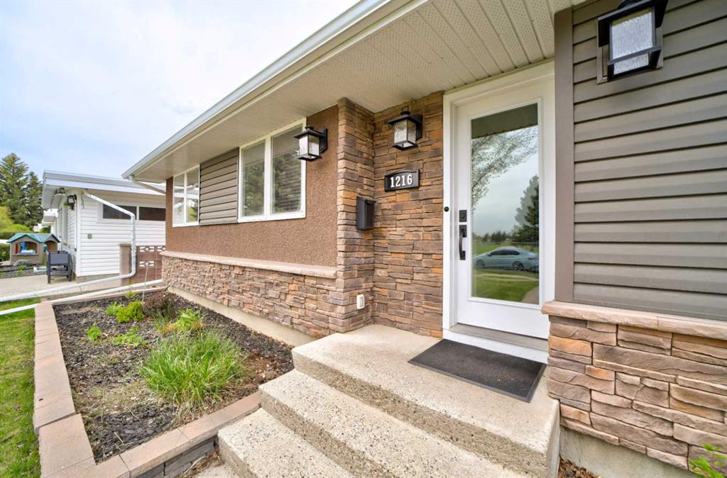 Picture for 1216 Henderson Lake Boulevard S