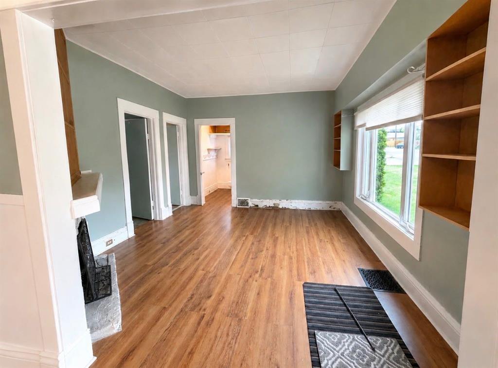 Picture for 370 18 ST  