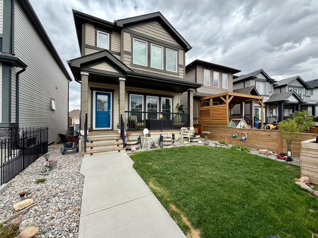 Picture for 527 Moonlight Lane W