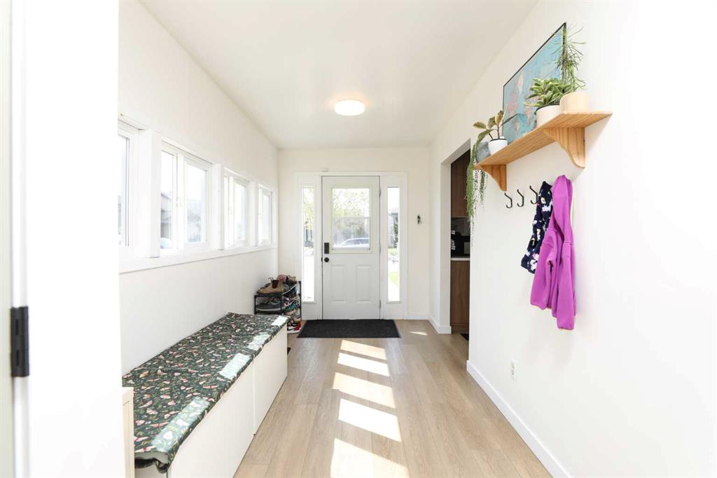 Picture for 605 50 Avenue 