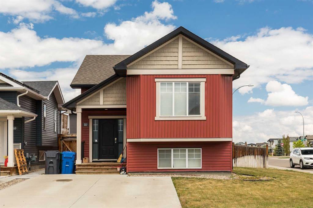 Picture for 247 Blackwolf Way N