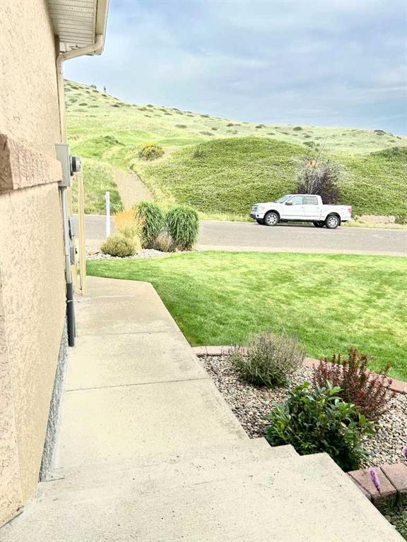 Picture for B, 410 Canyon Boulevard W