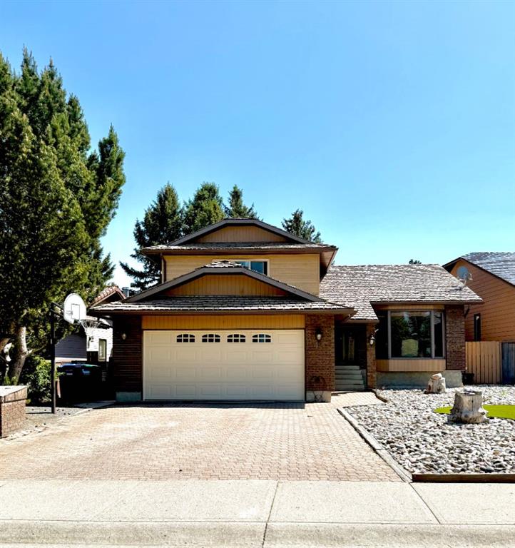 Picture for 42 Ridgewood Boulevard W