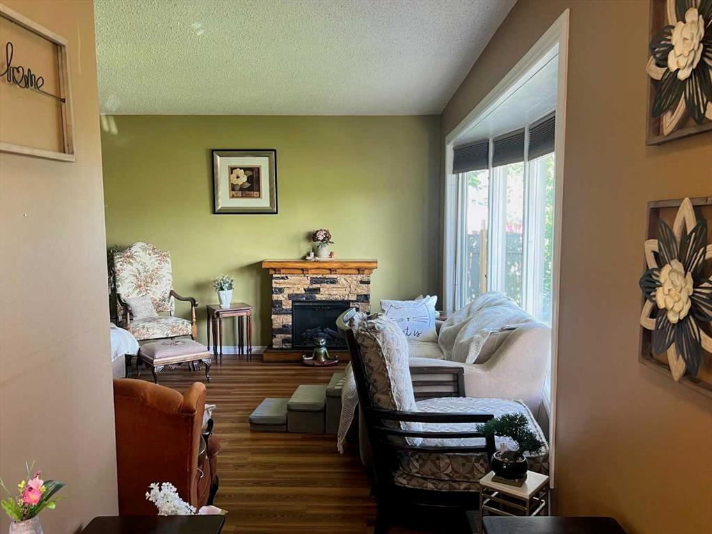 Picture for 953 Columbia Boulevard W