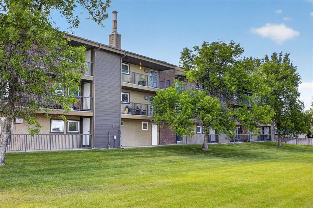Picture for 206, 401 Columbia Boulevard W