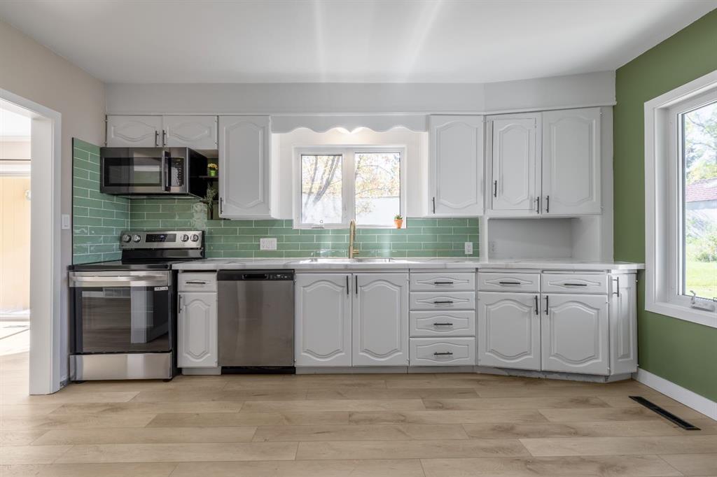 Picture for 257 2 Street W https://www.cirrealty.ca/reb/ldar/3/A2258613_12.jpg