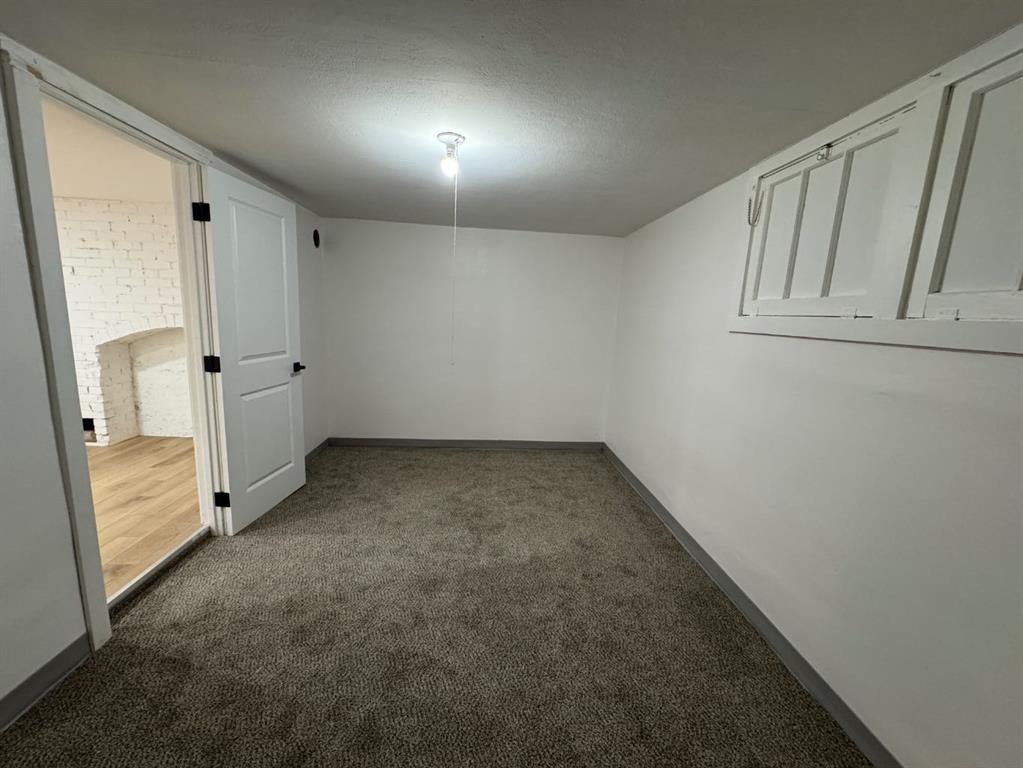 Picture for 257 2 Street W https://www.cirrealty.ca/reb/ldar/3/A2258613_25.jpg