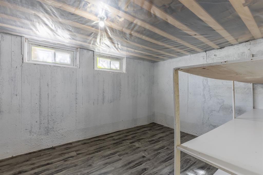 Picture for 257 2 Street W https://www.cirrealty.ca/reb/ldar/3/A2258613_26.jpg
