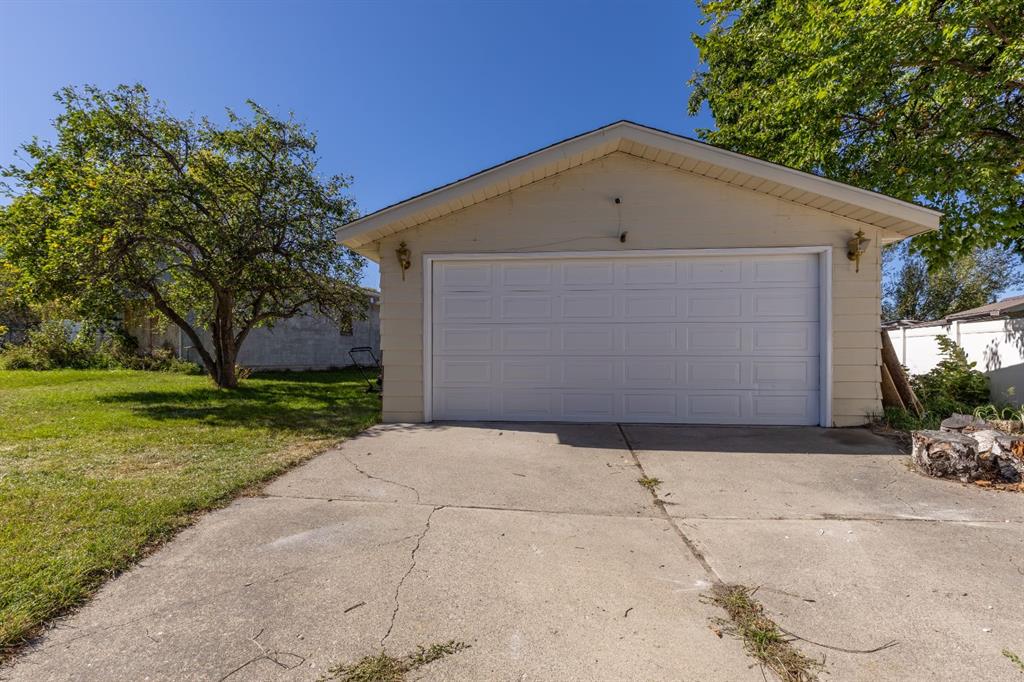 Picture for 257 2 Street W https://www.cirrealty.ca/reb/ldar/3/A2258613_40.jpg